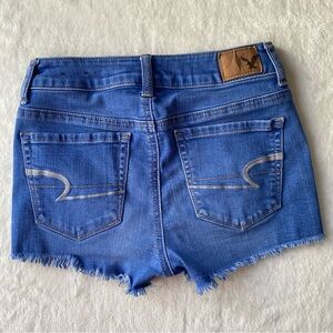 American‎ Eagle Denim Shorts High Rise Shortie Blue size 0 cut off super stretch